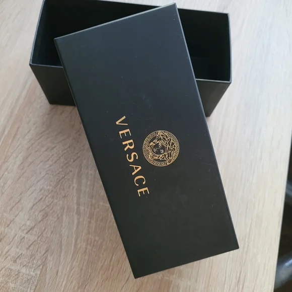 Versace Black Box - Picture 2 of 5